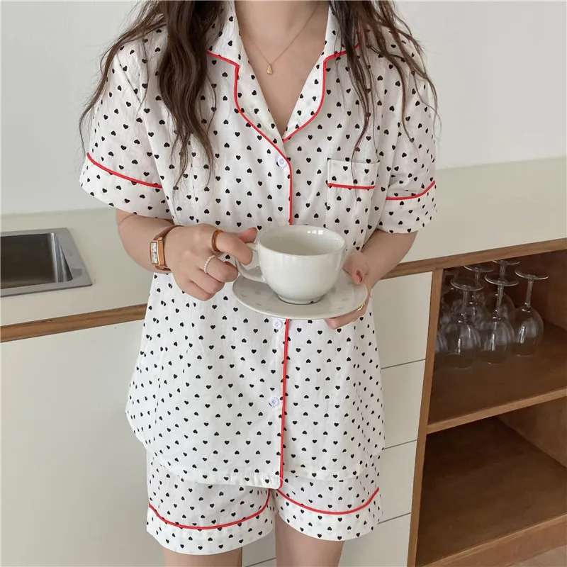 夏の短いパジャマ甘いナイトウェアの襟の家庭用の水玉模様の綿のゆるい2ピーススーツセット210525