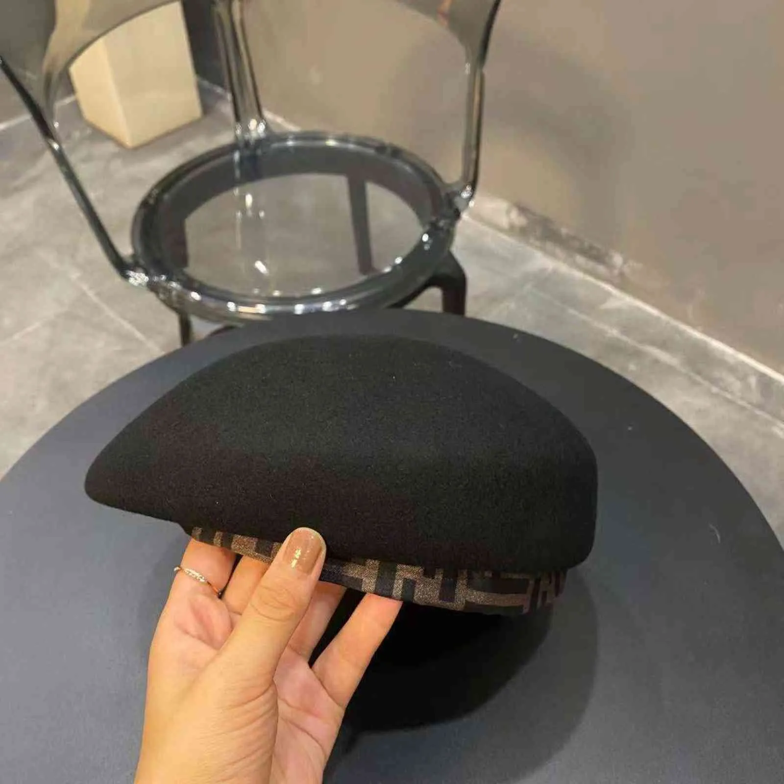 2022 Design Fashion Beret letter pure wool bud hat fashion street painter Hat2323220