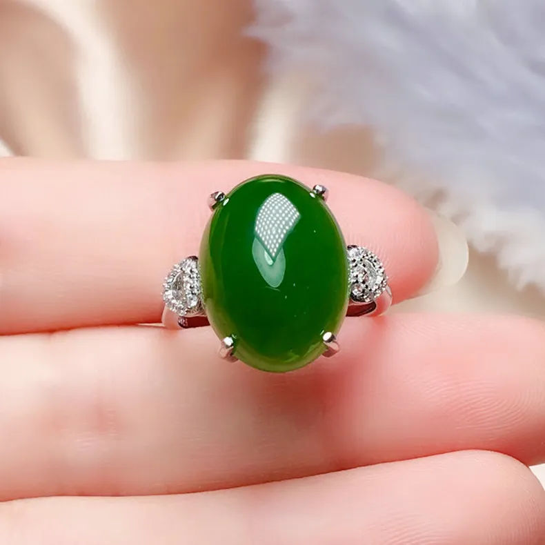 Elegant Oval Green Jade Emerald Gemstones Diamonds Rings for Women White Gold Silver Color Bague Fine Jewelry Fashion Gifts Band