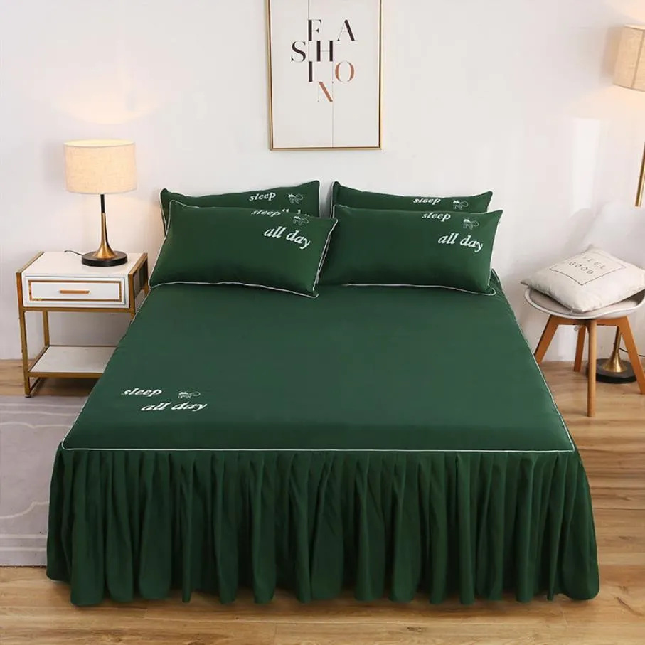 Ropa de cama de marca Falda de cama para el hogar de moda para colcha de tamaño múltiple Colchón Hoja de cama Salud no incluye funda de almohada F0070 210420