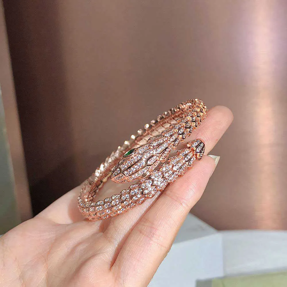 Golden Full drill snake Lady Bracelet Personality fashion Trend Women's Bracelets Twinkle Dance party Gift 210918313h