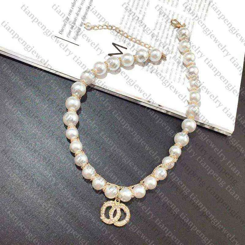 Designer colar c carta mulheres pingente colar designer jóias cristal diamante pérola colares de ouro qualidade h1115279i