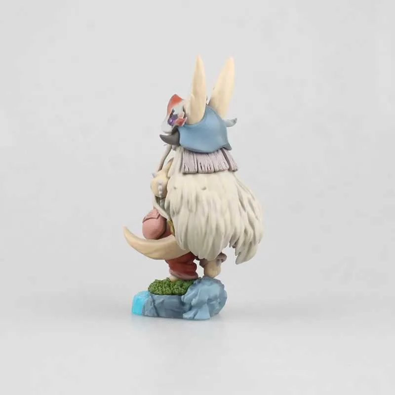 Anime Figurine Made in Abyss Nanachi Action Figure Collectible Model Toys 14cm Chubby Garage Kits Desk Decorations For Children Q02368835