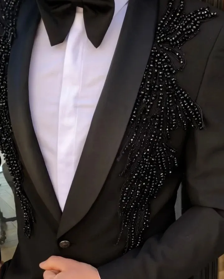 Summer-Handsome-Mens-Suits-Luxury-Beading-Party-2-Pieces-Groom-Wedding-Tuxedos-Best-Man-Prom-Blazer.jpg_Q90.jpg_.webp (1)