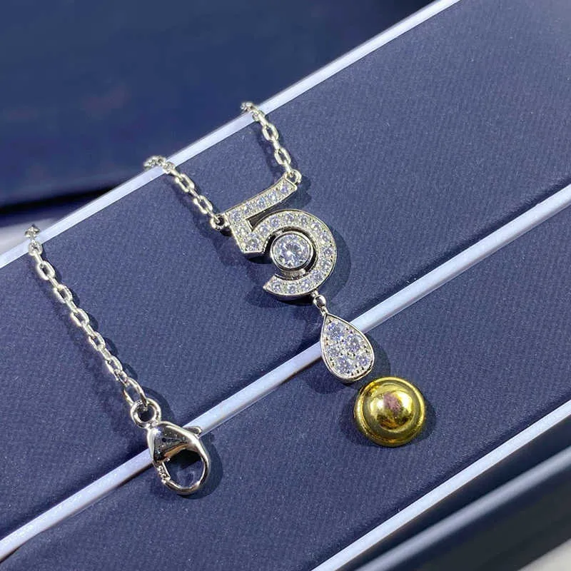 Marke Pure 925 Sterling Silber Schmuck für Frauen Brief 5 Diamant Wassertropfen Anhänger süße Blumenparty Luxusbrand Halskette 5204963