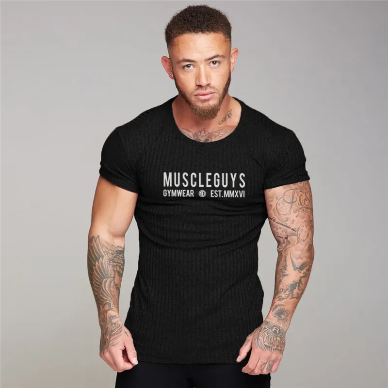 Nieuwe Mode Mannen T-shirts Zomer Compressie Top Tees Mens Kleding Korte Mouw Casual O Hals Gebreide Fitness T-shirt Sportkleding 210421