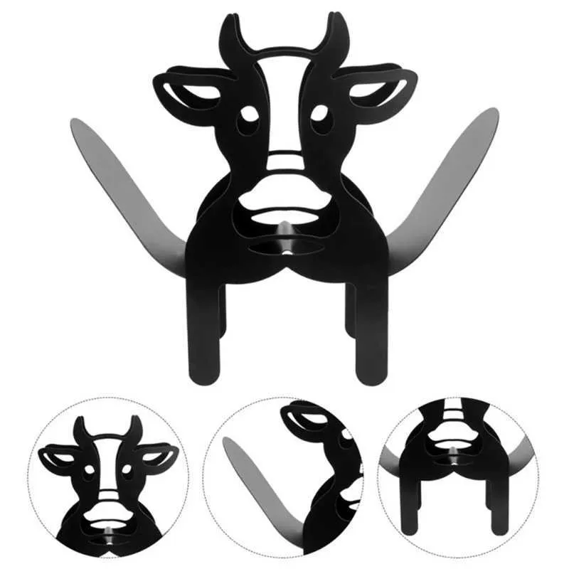 Cows Decorative Toilet Paper Holder - Free-Standing Bathroom Tissue Storage Roll Iron 210720