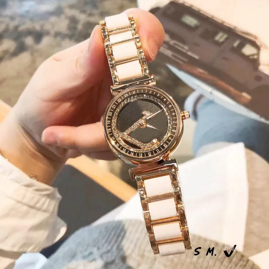 Brand Watches Vrouwen Meisje kristal Grote letters stijl Steel Band Quartz polshorloge L51