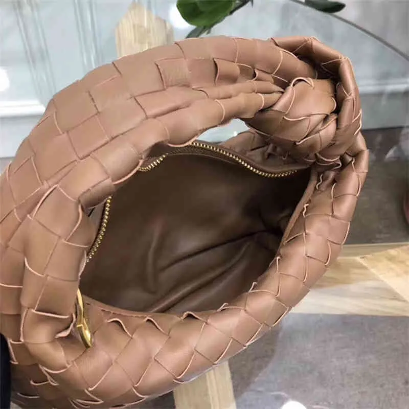 2021 Modeklassiker, handgewebte Ladi-geknüpfte Achselhöhle, runder Hobo-Bogen, lässige Handtasche mit hoher Textur