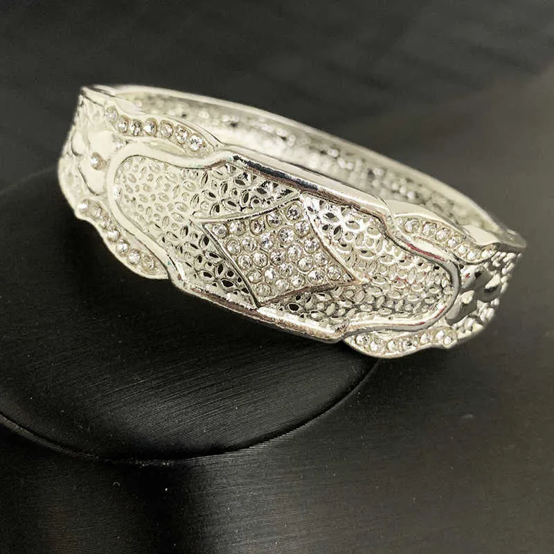 Популярные арабский стиль золотой горный хрусталь открытие браслета для женщин свадебный пользовательский Q0719