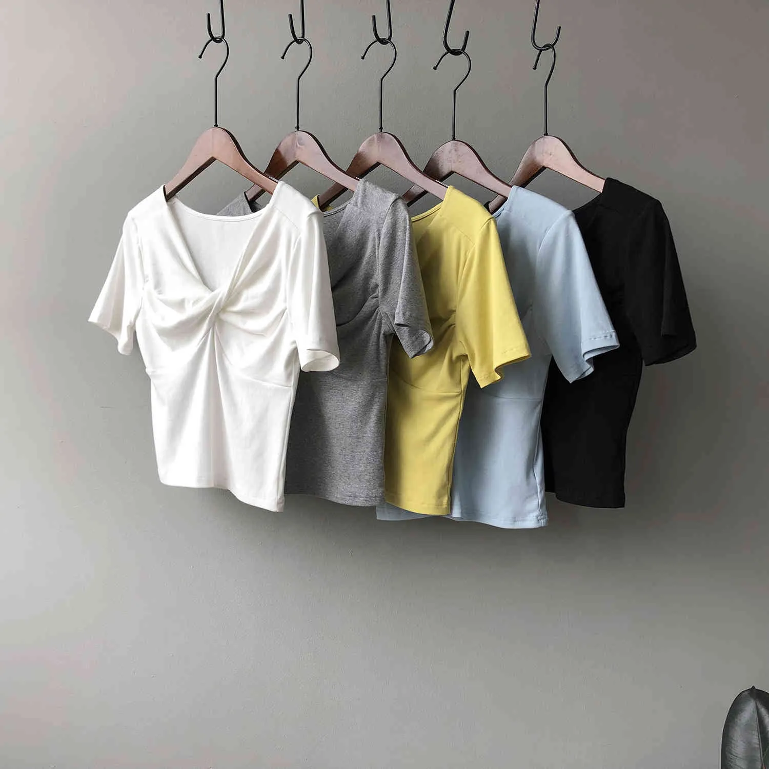 Summer Stylish Women T Shirt Tops Short Sleeve V-neck Cross-criss Tees Korean Fashion Casual Slim Solid T-shirt Femme 210513