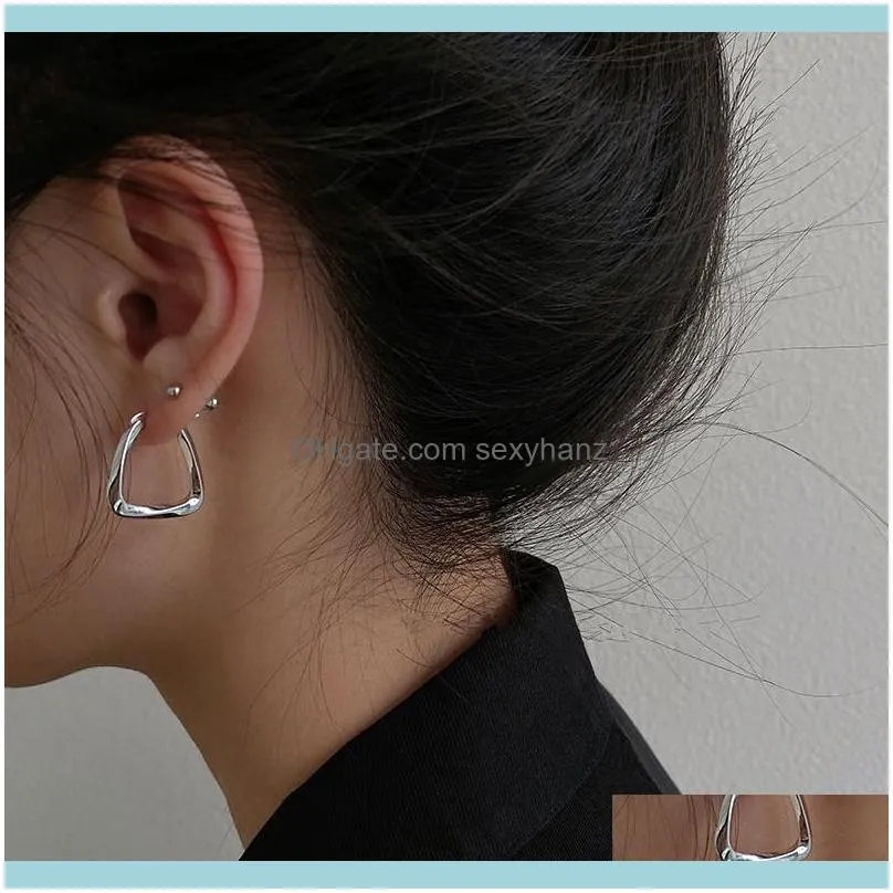 Korean Metal Round Hoop Earrings for Women Fashion Cute Gold Silver Color Punk Charm Earring Minimalist Jewelry Brincos