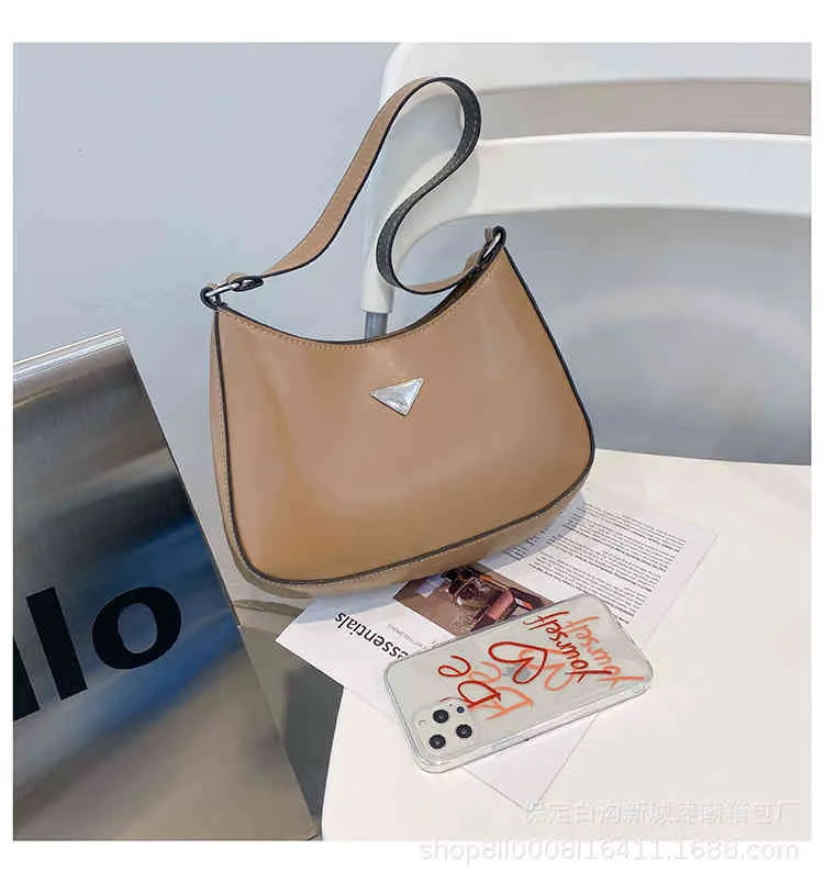 2022 Factory Wholesale New Fan Bingbing's same Cleo medieval armpit foreign style French stick One Shoulder Hand Mirror women's bag