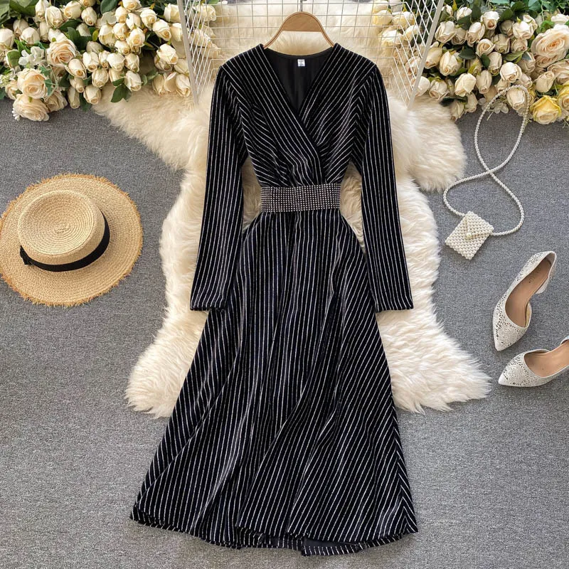 Autumn Winter Bling Glittering Bright Silk Printing Dress Female Velvet Temperament Mid-length Base Dresses UK568 210506