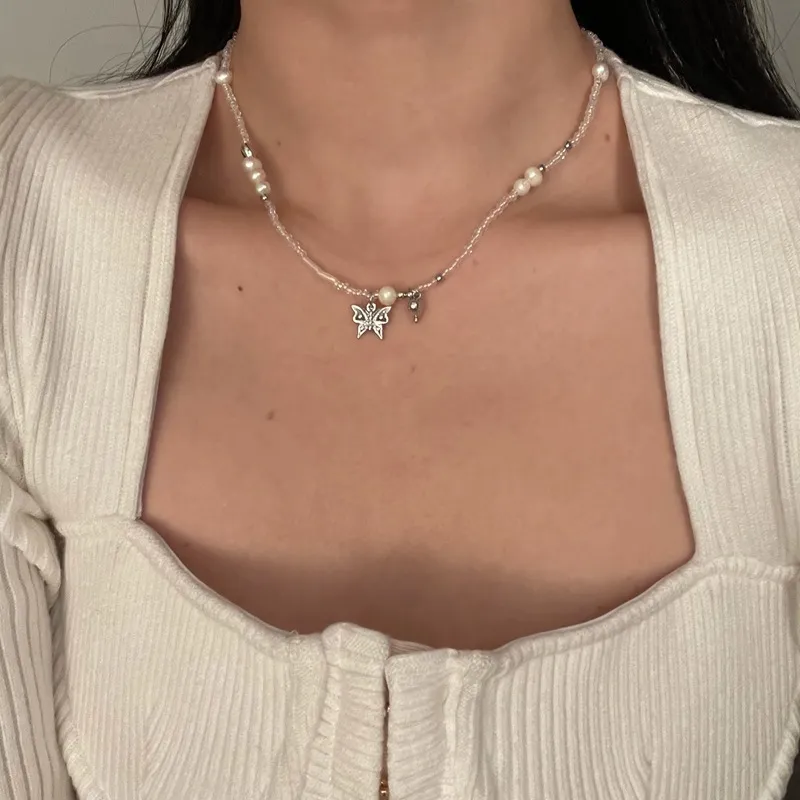 Timeonly Korean Fashion Imitation Pearl Butterfly Heart Choker Neckceller för Kvinnor Ladies Svart Vit Smycken Barock Halsband