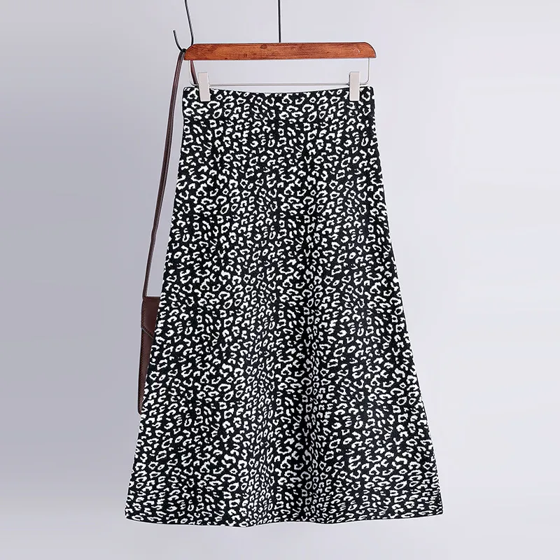 Chic Leopard Knitted Skirt Women Vintage Elastic High Waist A-line Skirt Autumn Winter Warm Fashion Streetwear Skirt 210419