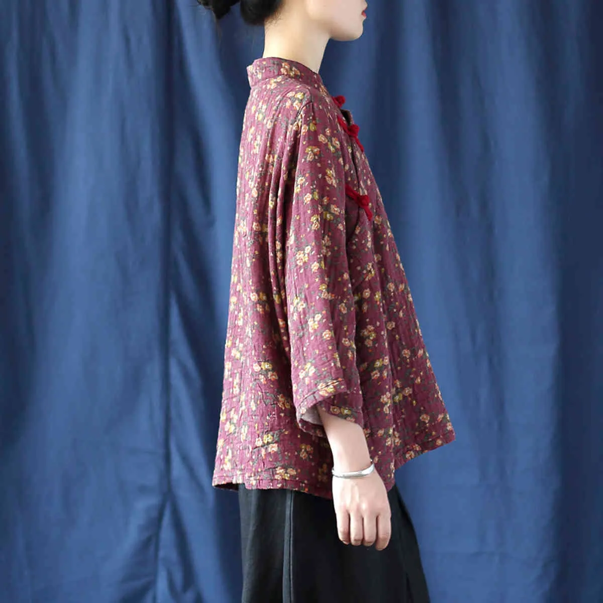 Johnature Herbst Vintage Shirts Für Frauen Stehen Sieben Hülse Blusen Taste Drucken Floral Tops Weibliche Chinesischen Stil Shirts 210521