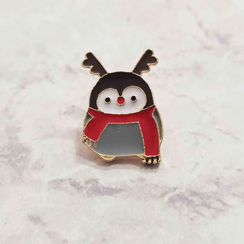 Enamel Pin Lovely Cartoon Penguin Brooches Collar Shirt Cloches Accessories Jewelry Gifts
