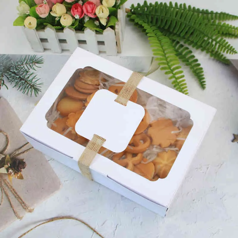 Kraft Paper Candy Box Favor Gift Box PVC Clear Window Cookies Treats Boxes Christmas New Year Wedding Party Decoration 210402