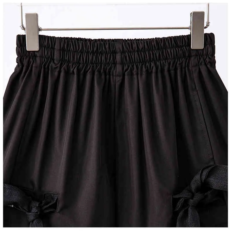 [EAM] Women Black Bow Pleated Casual Wide Leg Shorts High Waist Loose Fit Trousers Fashion Spring Summer 1DD7704 21512