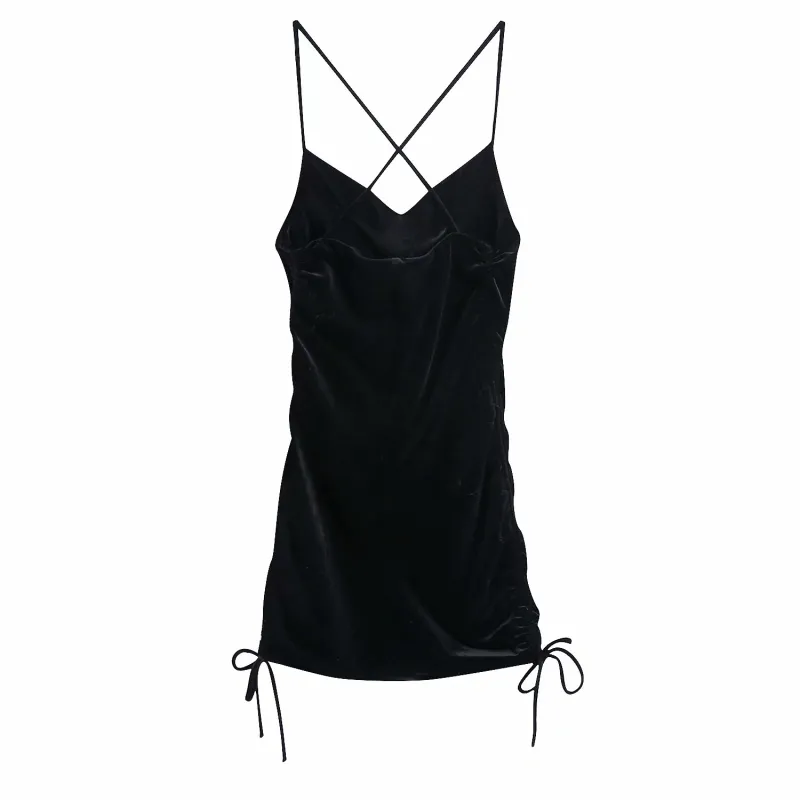 Sexig kvinna svart smal pläterad spaghetti strap mini klänning mode våren oäpless elasticitet kvinnlig parti 210515