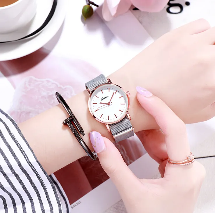 Whole White Nylon Belt Quartz Ladies Watch Female Simple Fresh Girl Watches Analog Classic Womens Wristwatches253p