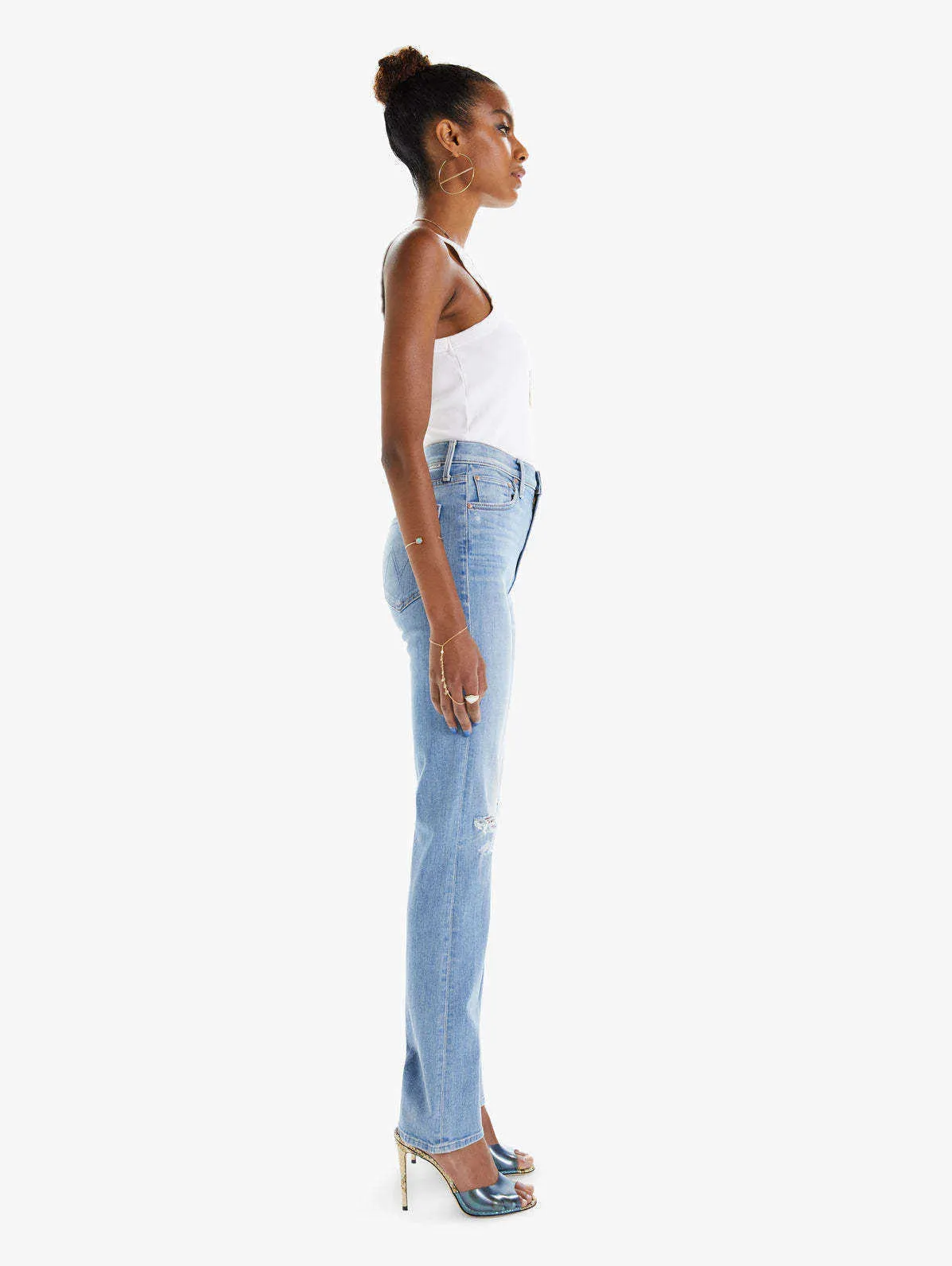 Jeans da donna ~ 2022 primavera nuovo Mo blu chiaro vita alta slim fit jeans dritti con foro indossato da donna