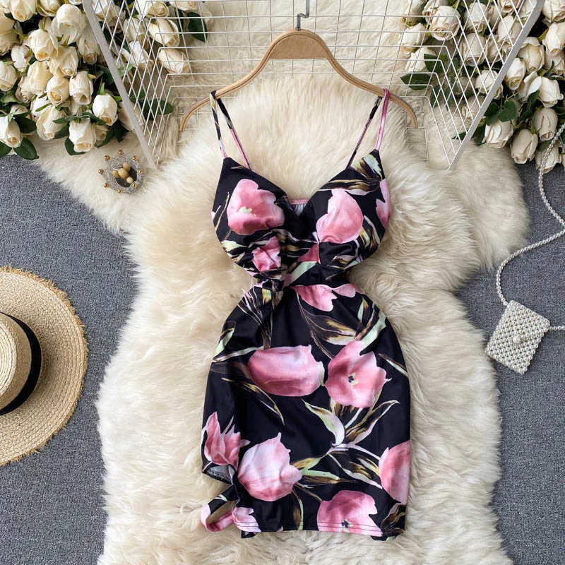 Sexy Night Club Dress Floral Print Spaghetti Strap Sans Manches Col En V Mini Bodycon Party Summer Femmes Vestidos 210603