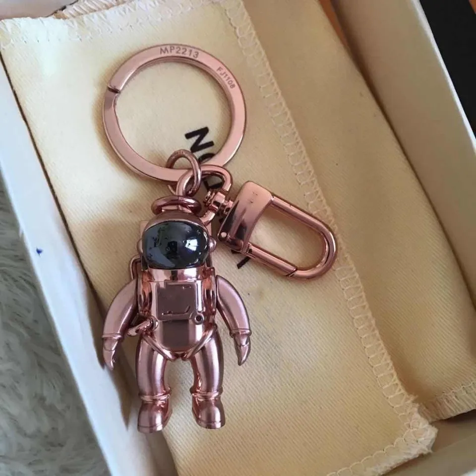 High-quality -selling key chain fashion brands astronaut bag car keychains pendant key chain belt with packing box 3256259r