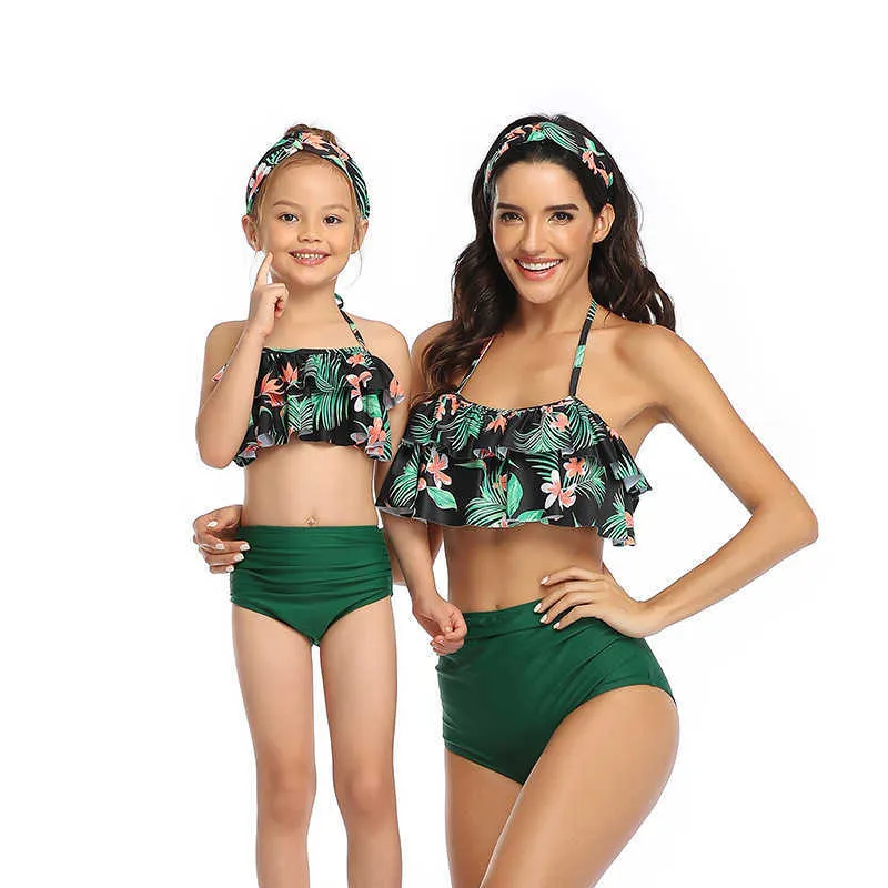 Correspondant famille mère et fille bikini ensembles maillots de bain maillots de bain femmes imprimer maillot de bain enfant bébé enfant fille plage 210724