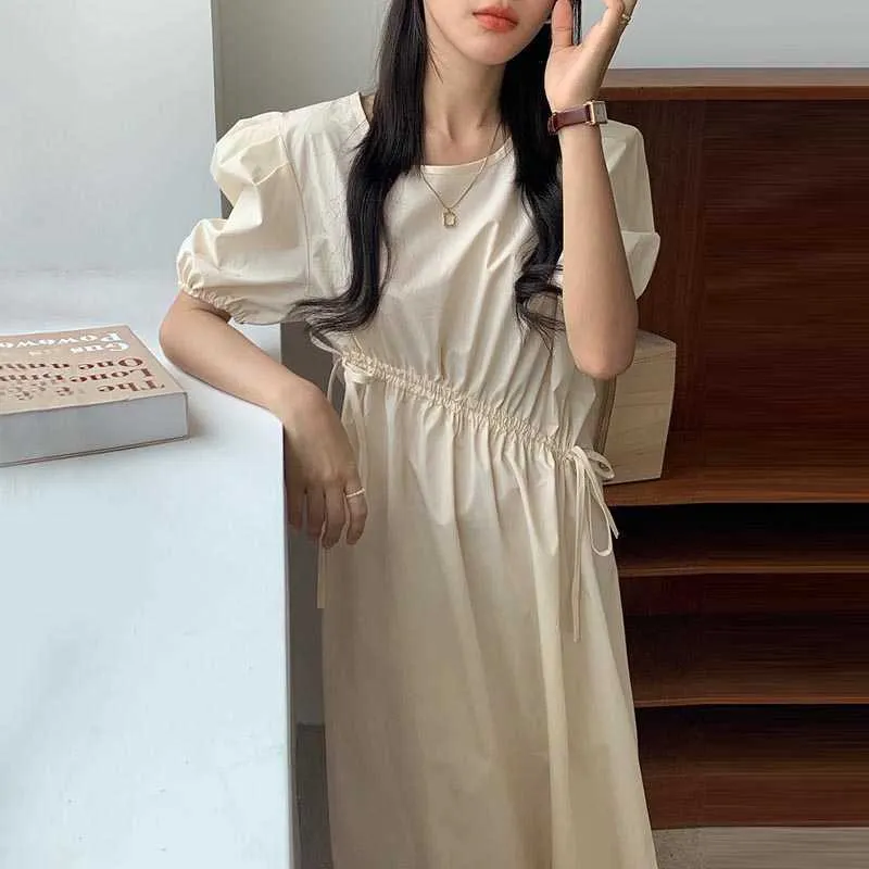 Korejpaa Women Dress Summer Korean Chic Ladies Simple Round Neck Coulisse obliqua Design pieghettato Abiti con maniche a sbuffo 210526