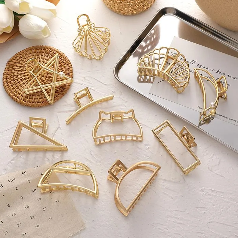 Vintage Gold Color Metal Geometric Hair Claw Clamps for Women Star Shell Hollow Crab Clip 2021 Fashion Accessorie Clips Barrette246C
