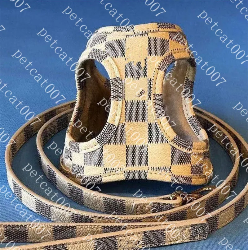 Echte lederen kraag van huisdieren Liemen Set Jacquard Letter Pets Harness Leash Plaid Print Dogs Carrars Carrars Supplies326B