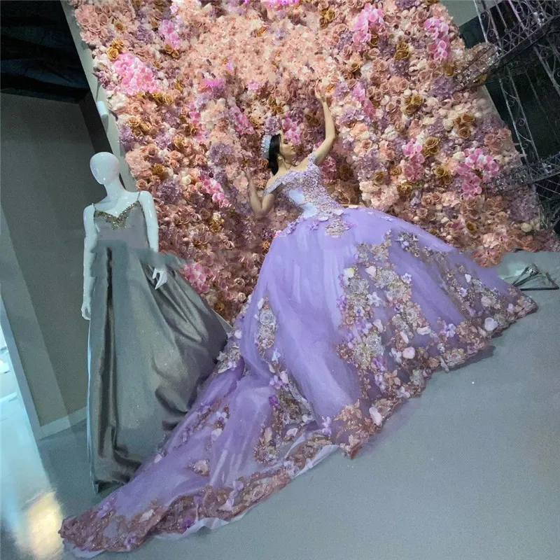 Luxuriöse schulterfreie Quinceanera-Kleider mit Perlen, Lavendel-Flieder, Ballkleid, süßes 16-jähriges Prinzessinnenkleid für Abendkleider ab 15 Jahren anos253Y