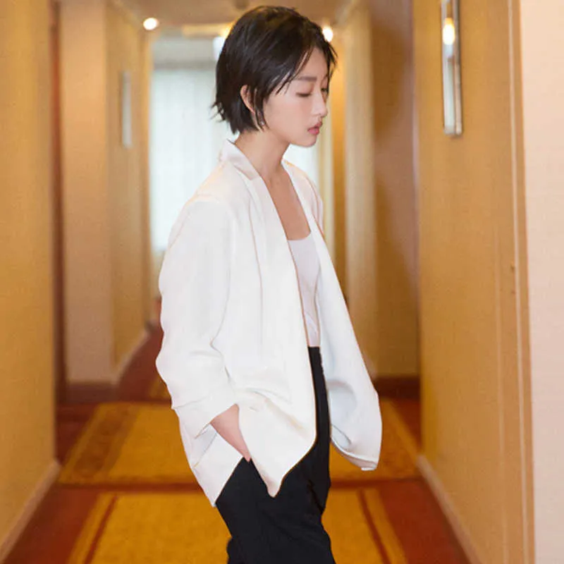 Senhoras Blazer Casual Branco de manga comprida Pequeno terno coreano profissional senhoras jaqueta outono blusa 210527