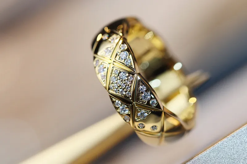 Bijoux en argent sterling pour femmes minces de luxe écraser les anneaux d'anniversaire cadeau européen et américain couple de mode classique mariage 220216820439