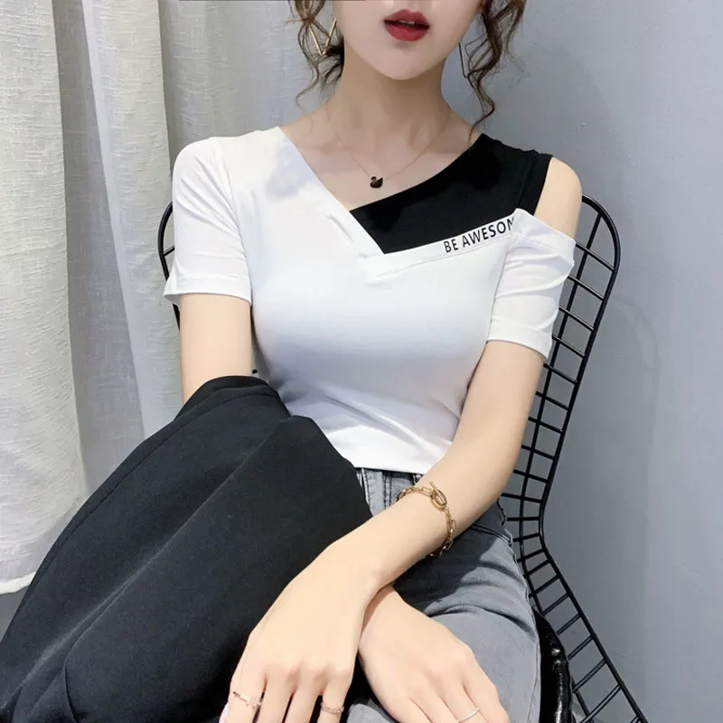 Kadın Tekne Boyun Kısa Kollu T-shirt Seksi Ince Moda Skew Yaka Yarım Küçük Gömlek Kore Kadın PL006 210506 Tops