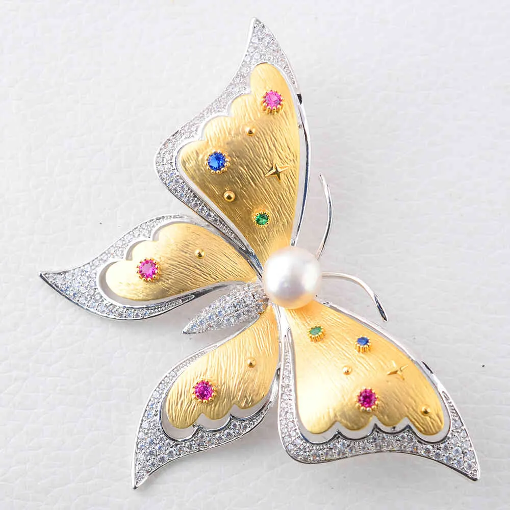 Hoge kwaliteit Golden Plated Placed CZ Butterfly Broche