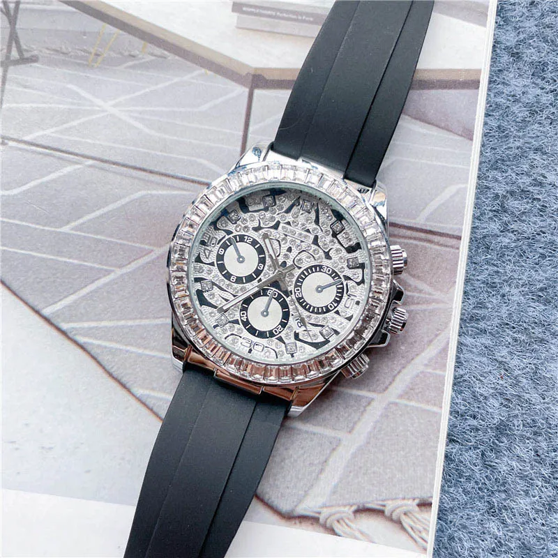 Märke Klockor Män Kvinnor Leopard Crystal Diamond Style Gummi Strap Quartz Armbandsur X184