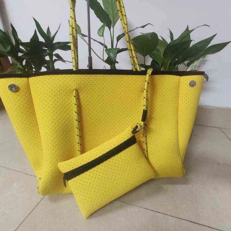 Shoppingväskor Casual Neopreen Grote Capaciteit Tote Tas Effen Kleur Vrouwen Schoudertassen Waterdichte Dame Handtassen Zomer Strandtas Reizen Big 220303