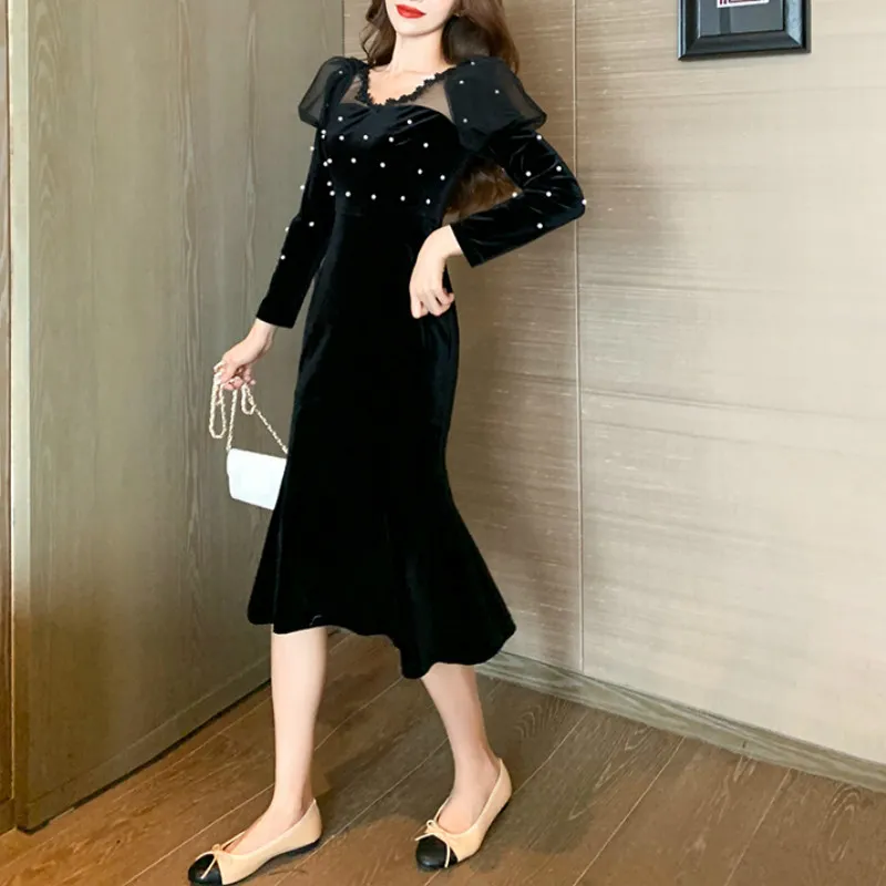 Kimutomo Kobiety Sukienka Wiosna Jesienna Ladies V-Neck Slim High Waist Smoking Puff Rękaw Black Velvet Party Dress Mermaid Elegancki 210521