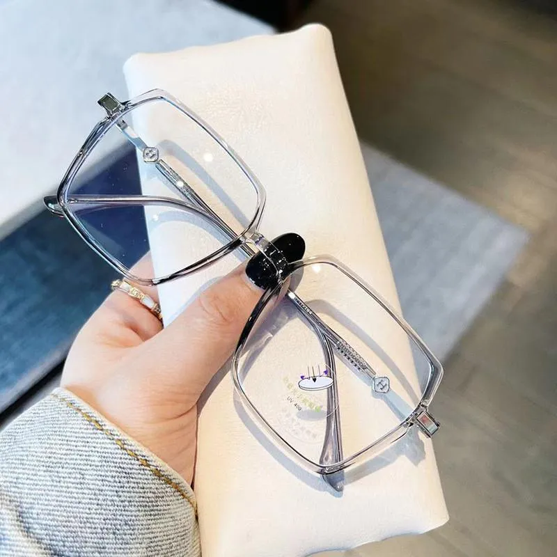 ファッションサングラスフレームユニークなアンチブルーライトスクエアデザイナーアイグラス