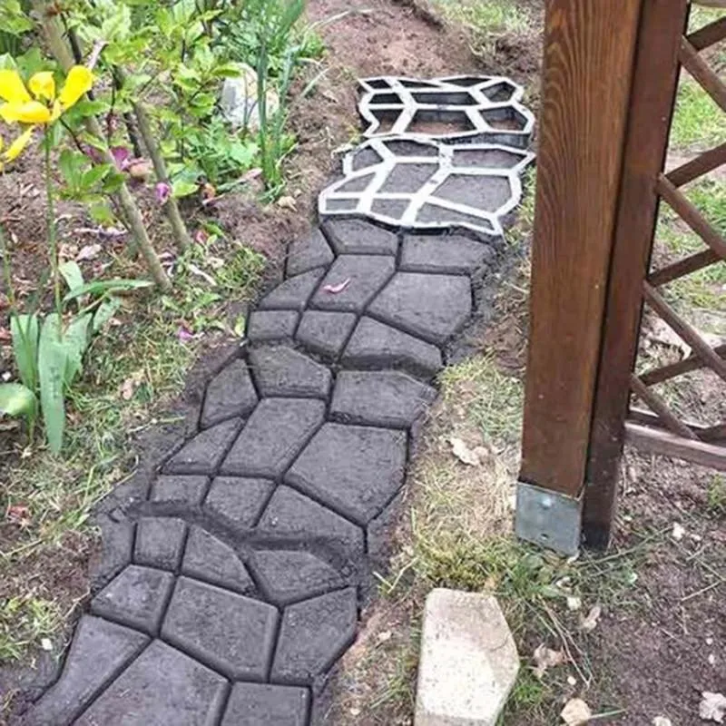 PCS DIY Betong Brick Plastic Mold Path Maker Återanvändbar Cement Stone Design Paver Walk For Garden Home Andra byggnader268i