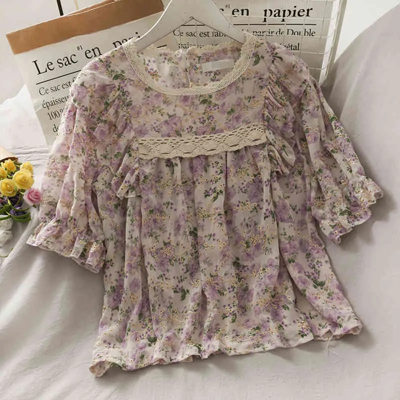 Kimutomo Doce Impresso Ruffle Manga Curta Chiffon Blusa Mulheres Primavera Verão Costura De Laço Bordado Camisa Fina 210521