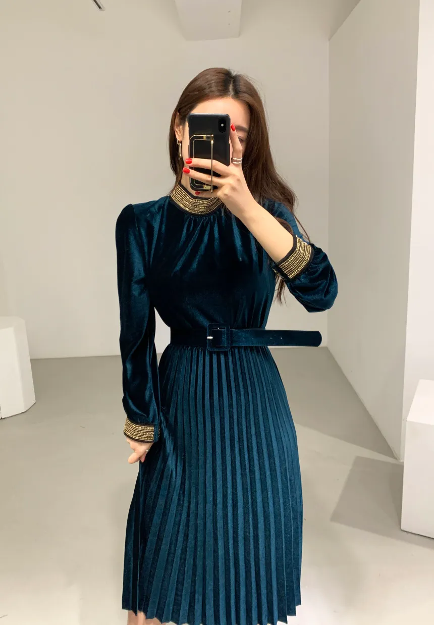 Koreanska vintage sammet guldkedja klänning kvinnor står krage bälte pläterade klänningar elegant mode damer vestidos femme 210513