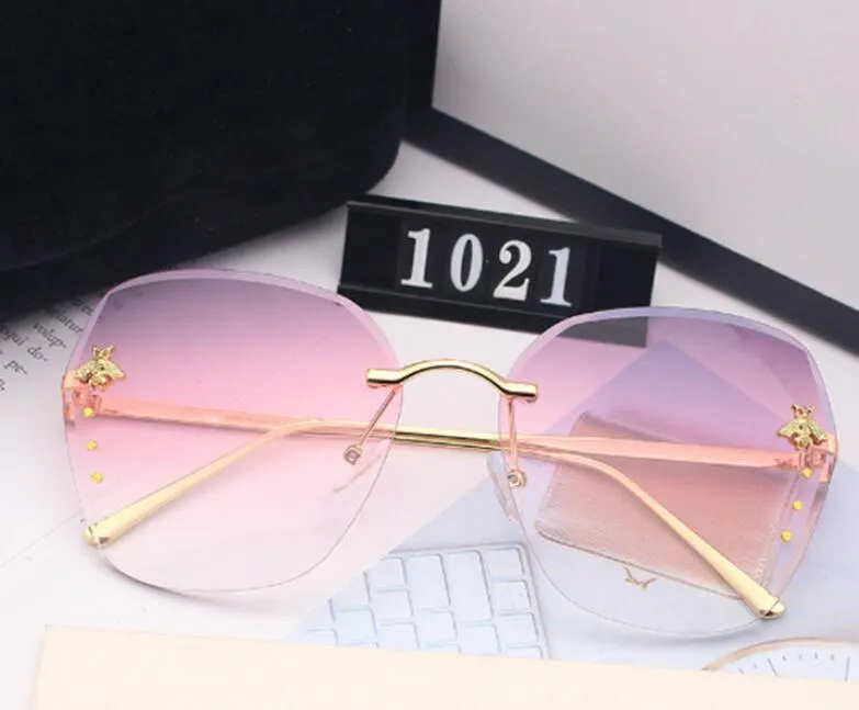 العلامات التجارية نظارة شمسية الأزياء الكلاسيكية الكلاسيكية نظارات رجالي يقود اتجاه التظليل الرياضي مع box233b