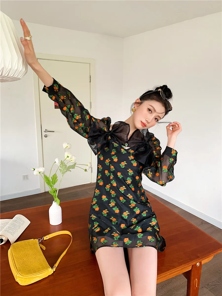 Korobov Estate Nuove Donne Bow Dress Vintage Stampa Abiti A Maniche Lunghe Coreano Beach Style Abiti Femme 210430