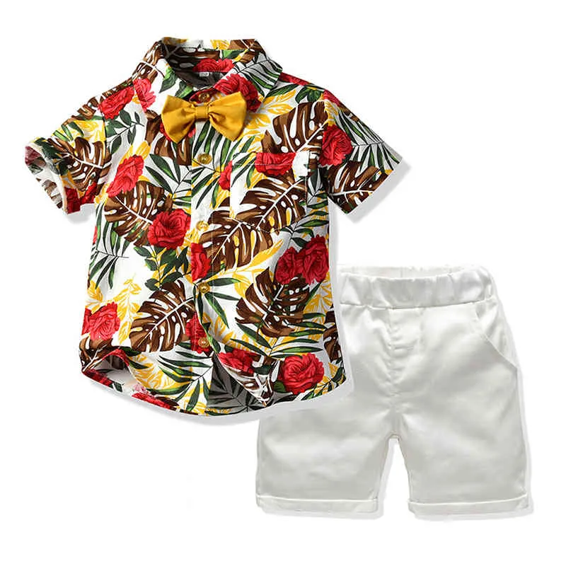 夏の幼児の赤ちゃんの子供男の子2本アウトフィットセットリーフプリント短いTシャツ固体ズボンスーツの紳士服210429