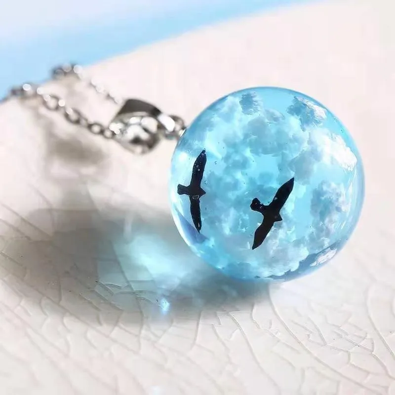 Fashion Personality Women's Necklace Creative Simple Blue Sky White Clouds Bird Star Pendant 2021 Trend Party Gift Chains216D