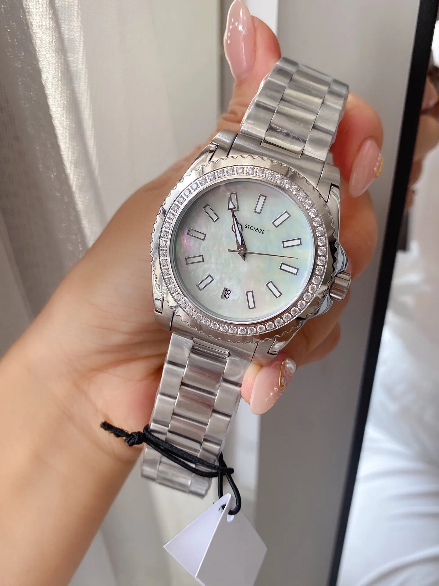 Reloj de pulsera clásico con diamantes blancos geométricos para hombres y mujeres, relojes de cuarzo de acero inoxidable, nuevas parejas, reloj de concha de nácar de 40mm